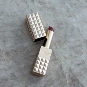 Valentino Spike Lipstick, 123R